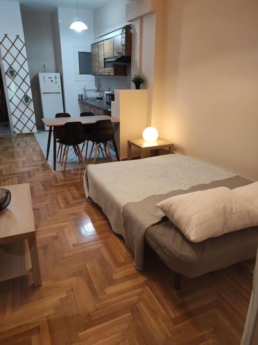 Alexandra 'S Home เอเธนส์ ภายนอก รูปภาพ