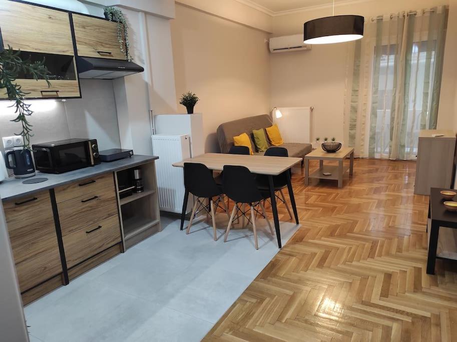 Alexandra 'S Home เอเธนส์ ภายนอก รูปภาพ